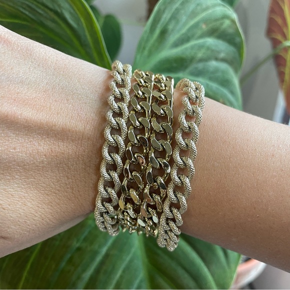 LISNER Gold Multi Chains Bracelet - Picture 2 of 10